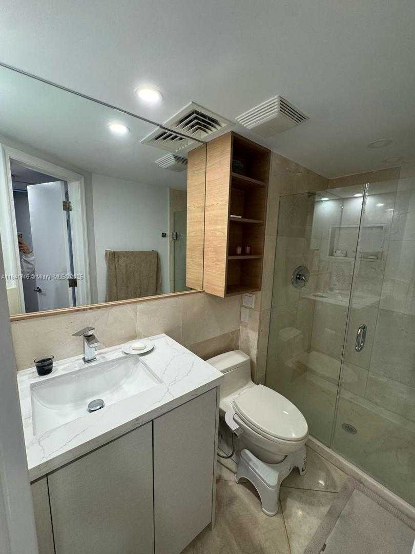 Small Image of 3610 YACHT CLUB DR #713, Aventura Number 21