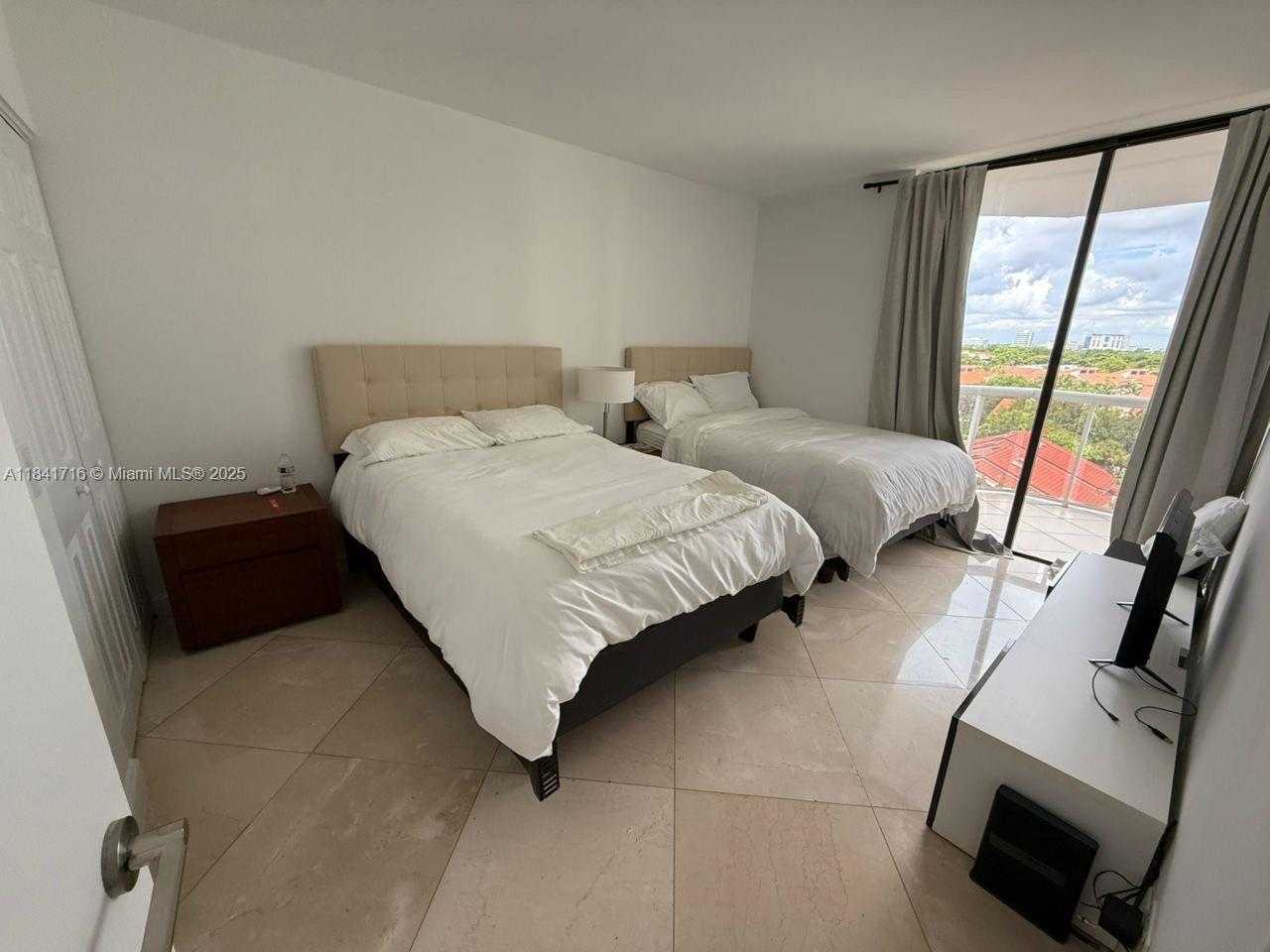 Small Image of 3610 YACHT CLUB DR #713, Aventura Number 23