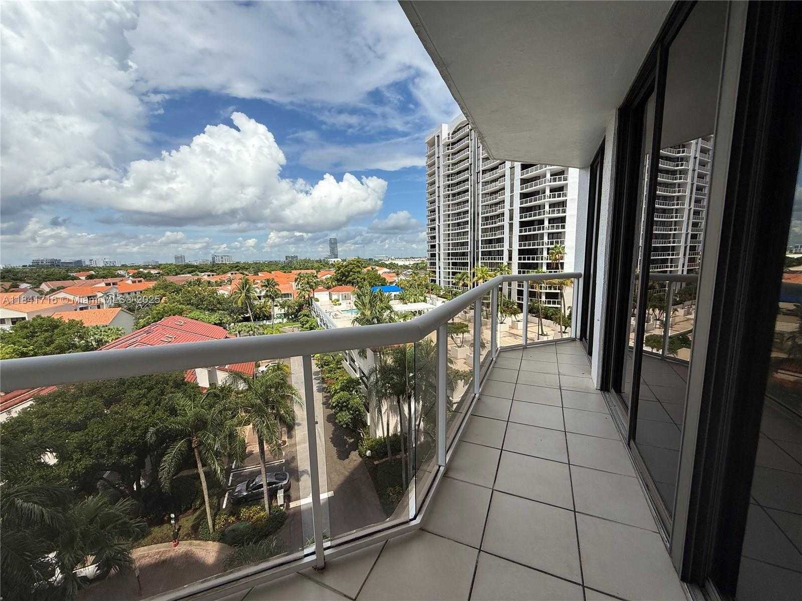 Small Image of 3610 YACHT CLUB DR #713, Aventura Number 29