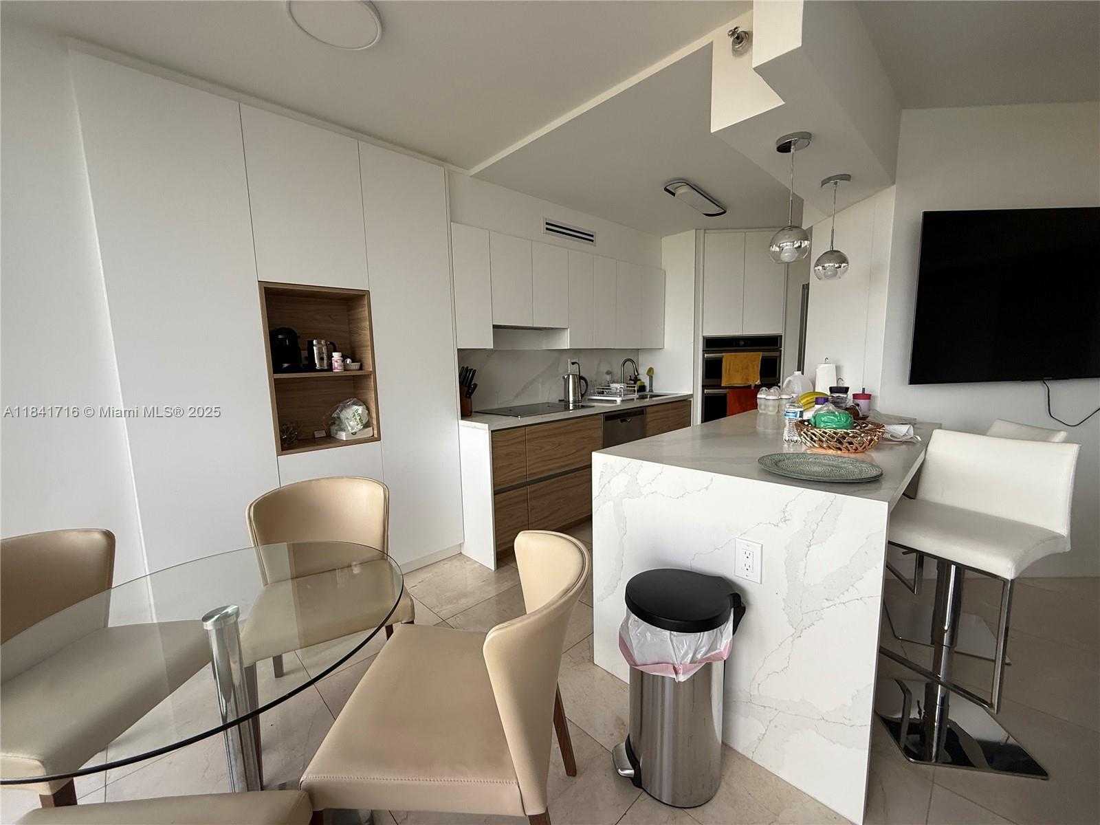 Small Image of 3610 YACHT CLUB DR #713, Aventura Number 7