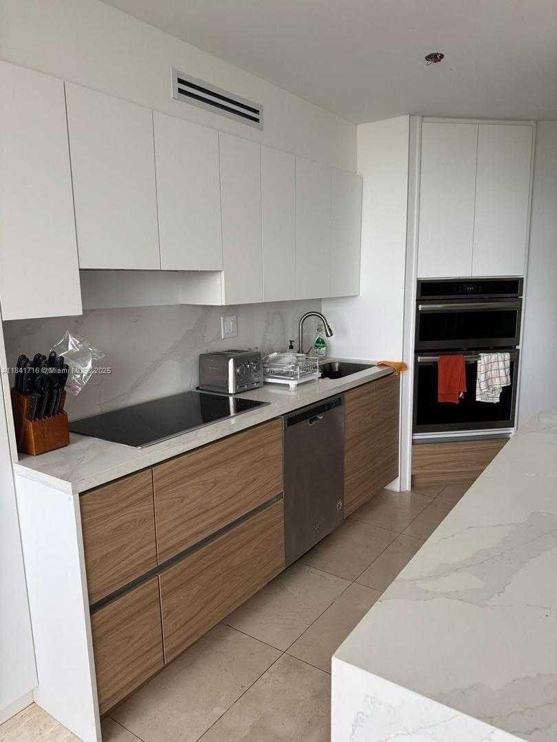 Small Image of 3610 YACHT CLUB DR #713, Aventura Number 9