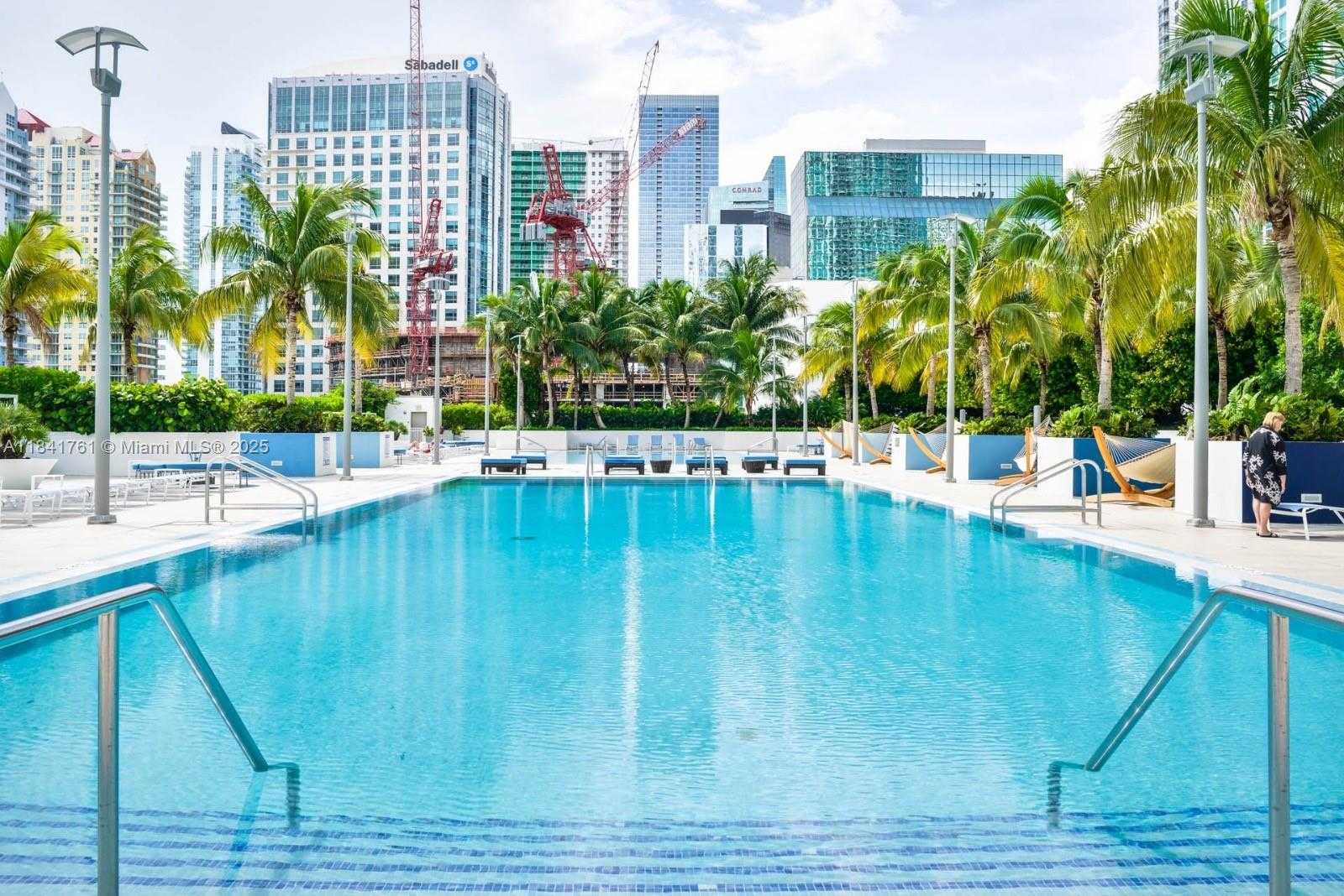 Small Image of 950 BRICKELL BAY DR #1905, Miami Number 29