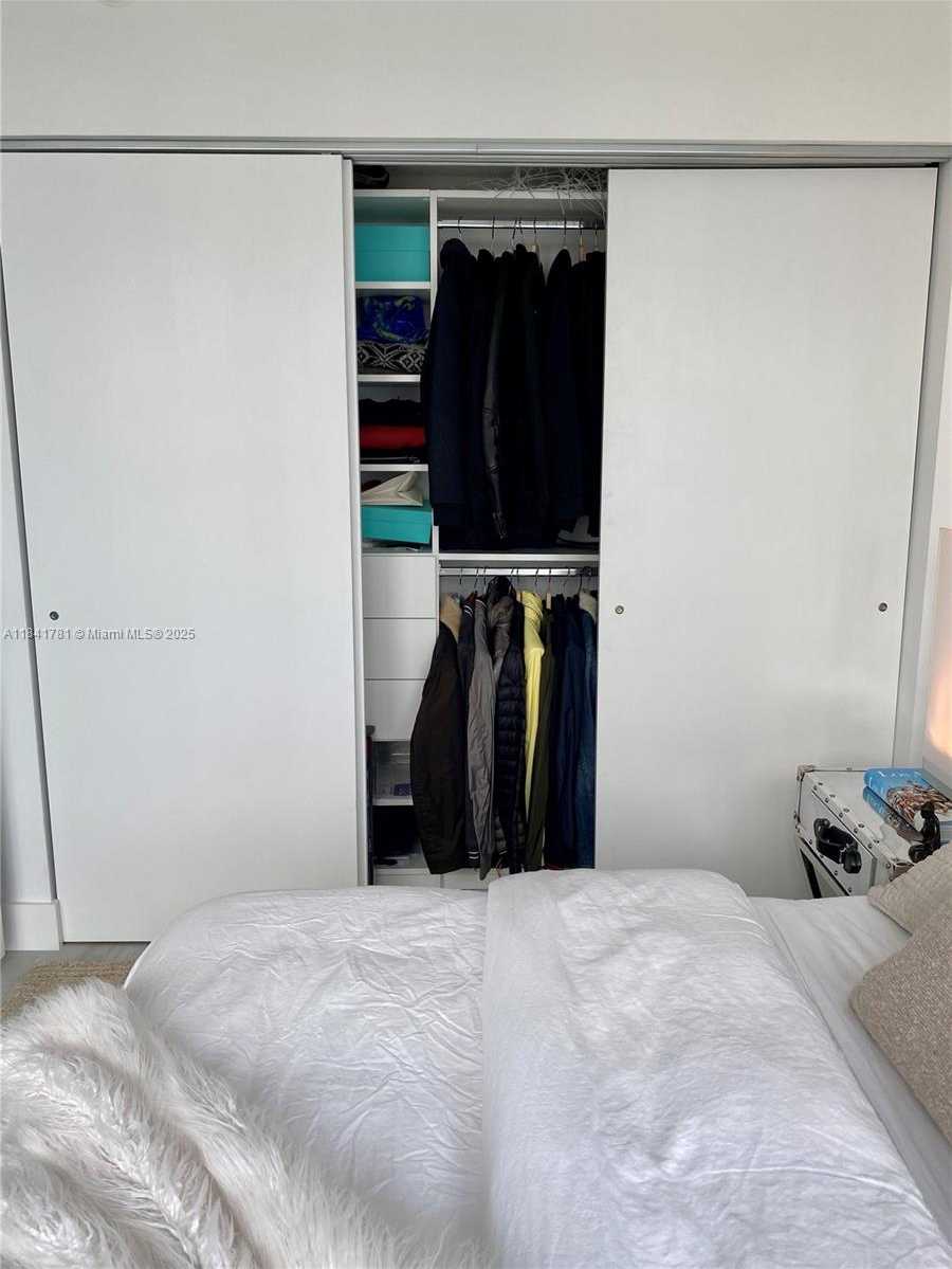 Small Image of 3131 NORTH EAST 7TH AVE #2801, Miami Number 22