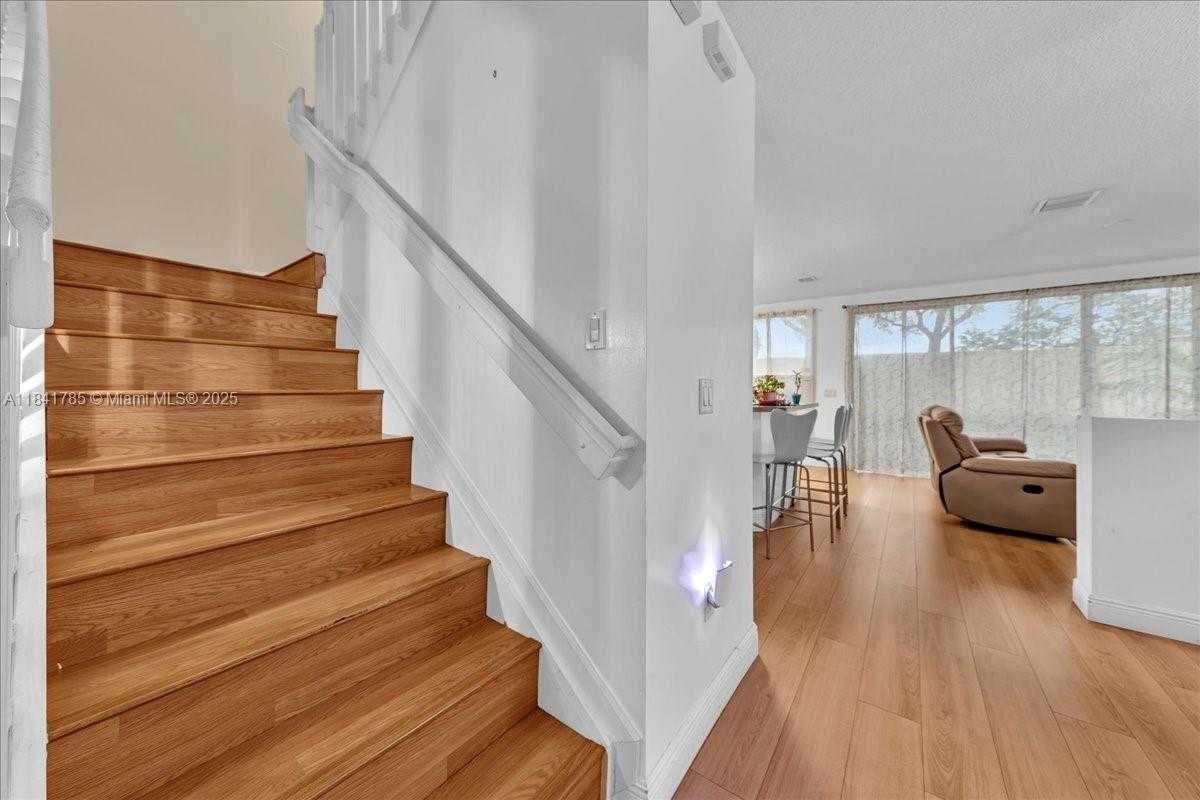 Small Image of 16354 SOUTH WEST 48TH ST, Miramar Number 24