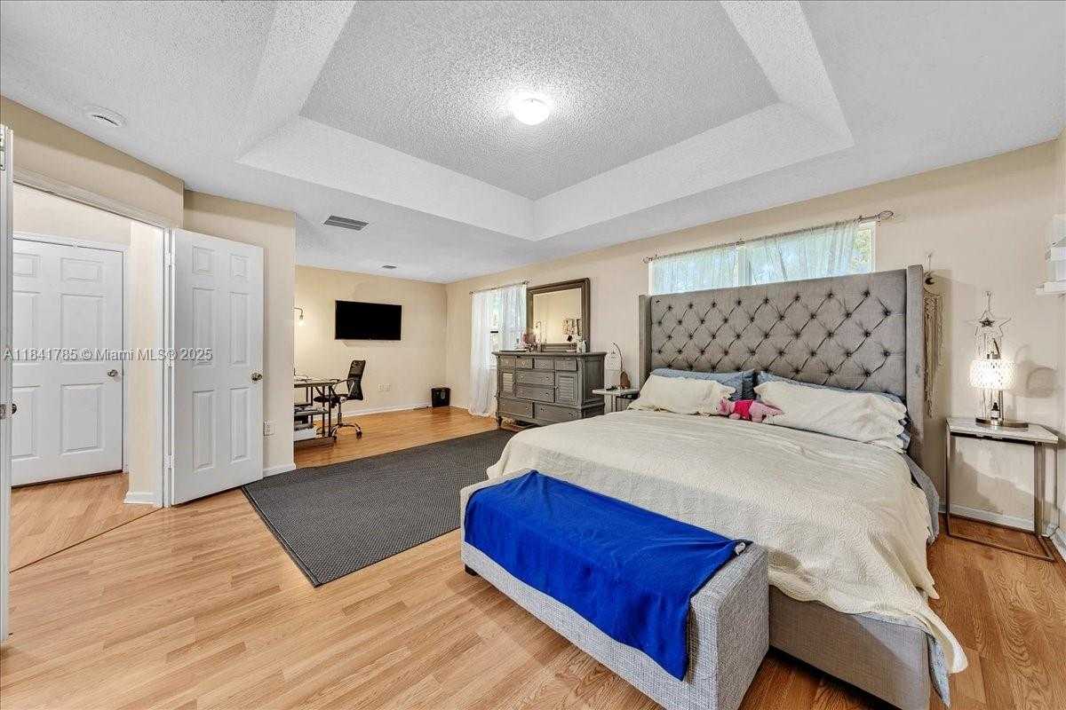 Small Image of 16354 SOUTH WEST 48TH ST, Miramar Number 28