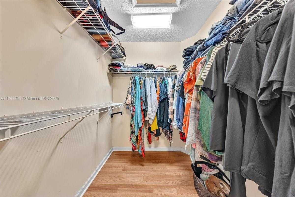 Small Image of 16354 SOUTH WEST 48TH ST, Miramar Number 34