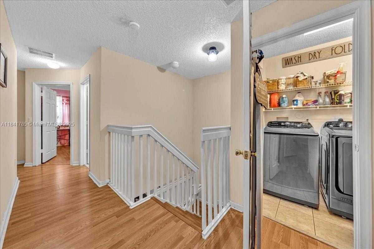 Small Image of 16354 SOUTH WEST 48TH ST, Miramar Number 36