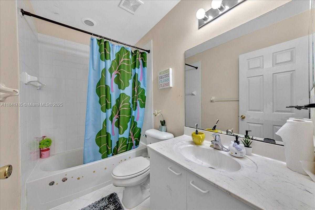 Small Image of 16354 SOUTH WEST 48TH ST, Miramar Number 38