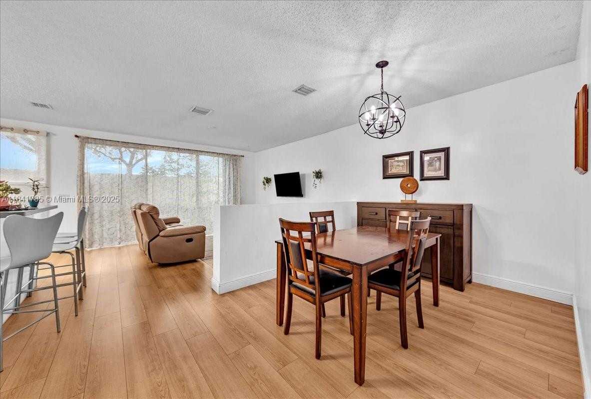 Small Image of 16354 SOUTH WEST 48TH ST, Miramar Number 7