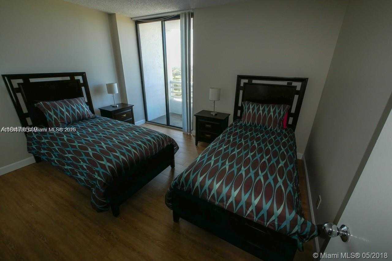 Small Image of 3300 NORTH EAST 192ND ST #1107, Aventura Number 11