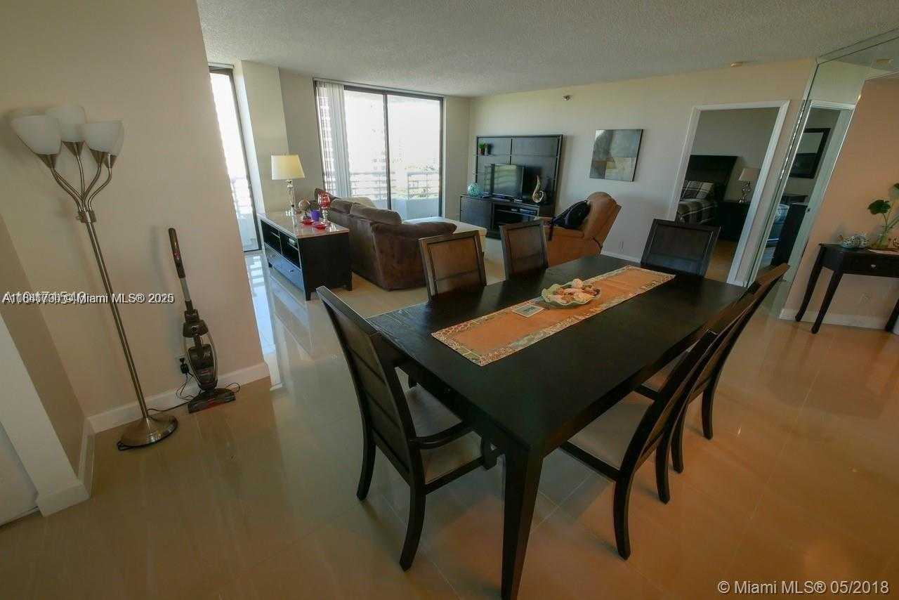 Small Image of 3300 NORTH EAST 192ND ST #1107, Aventura Number 4