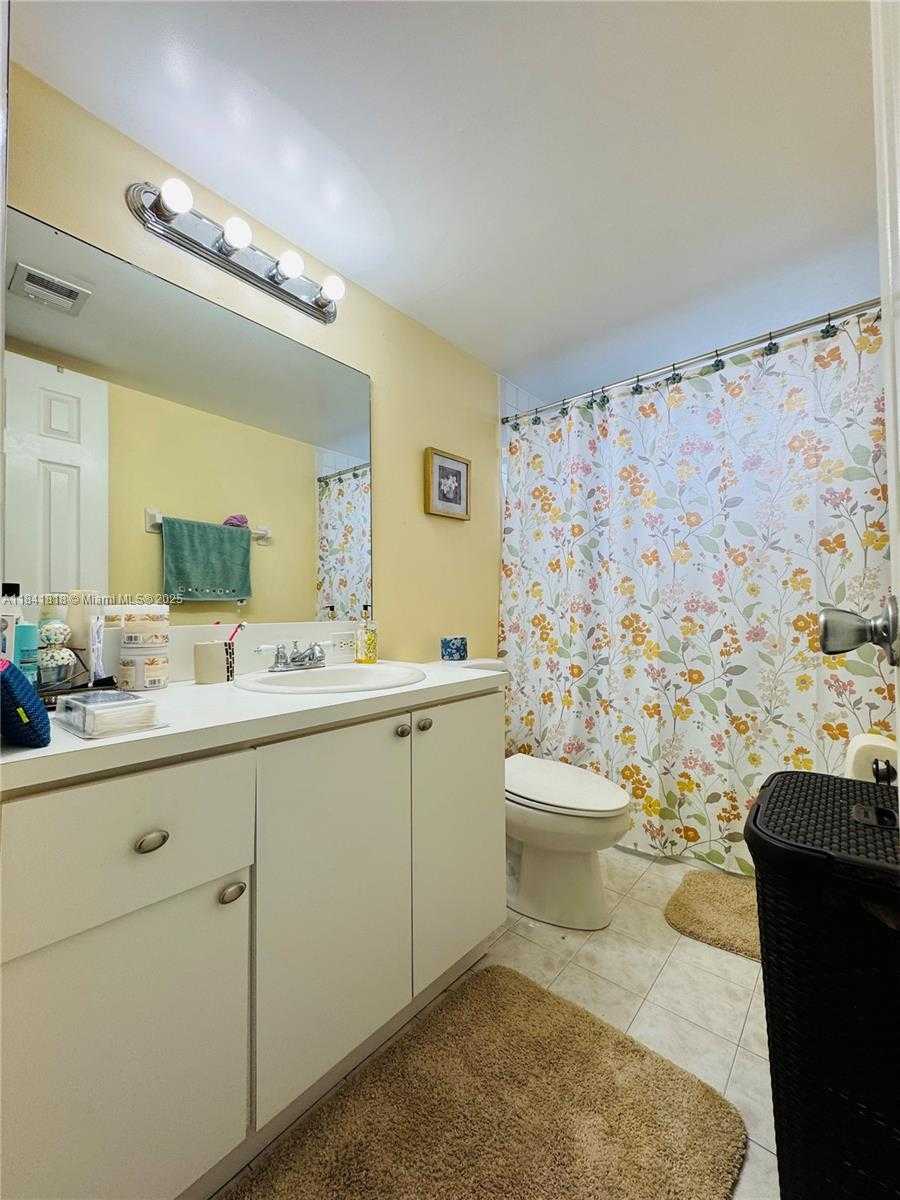 Small Image of 1750 WEST 46TH ST #210, Hialeah Number 15