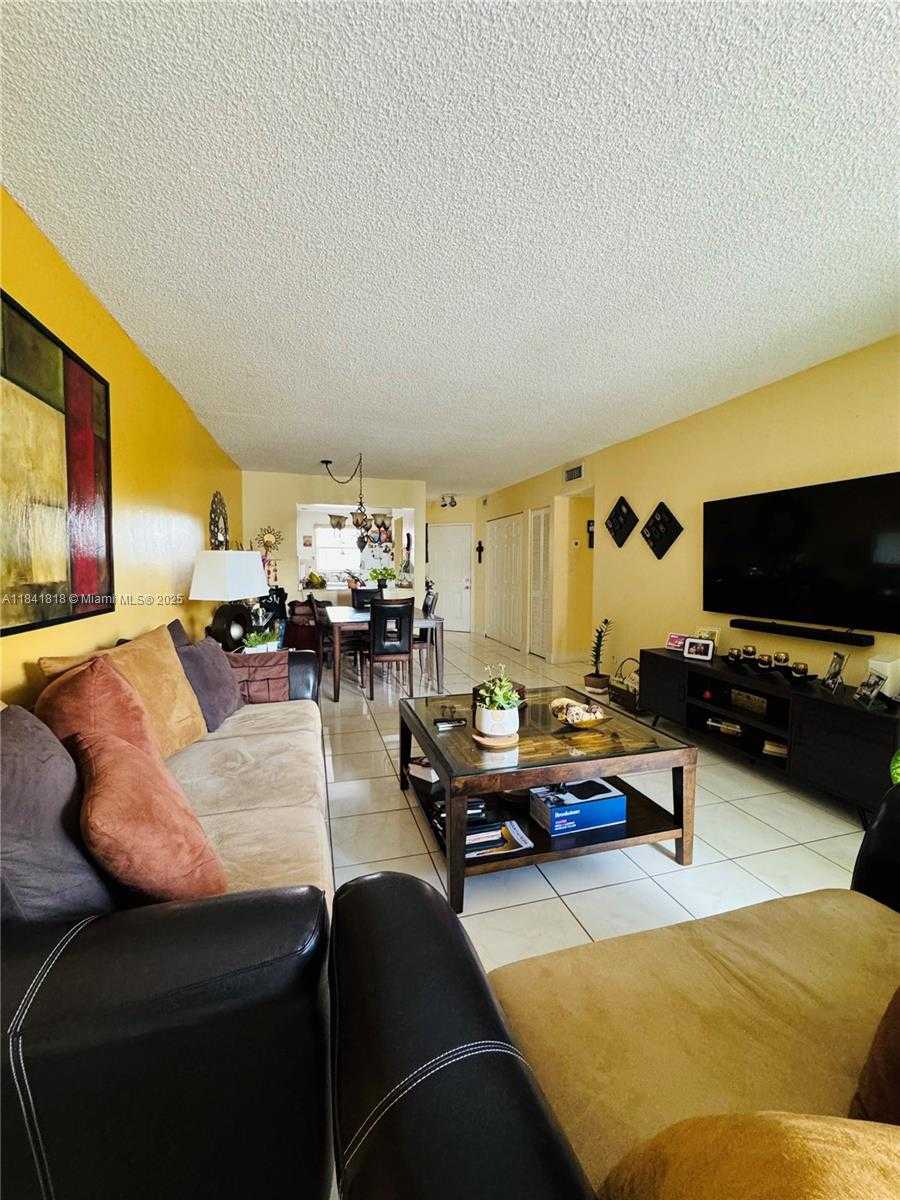 Small Image of 1750 WEST 46TH ST #210, Hialeah Number 7