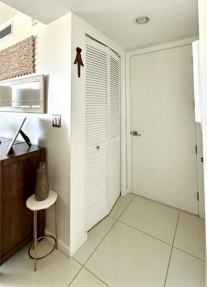 Small Image of 5252 NORTH WEST 85TH AVE #1103, Doral Number 17