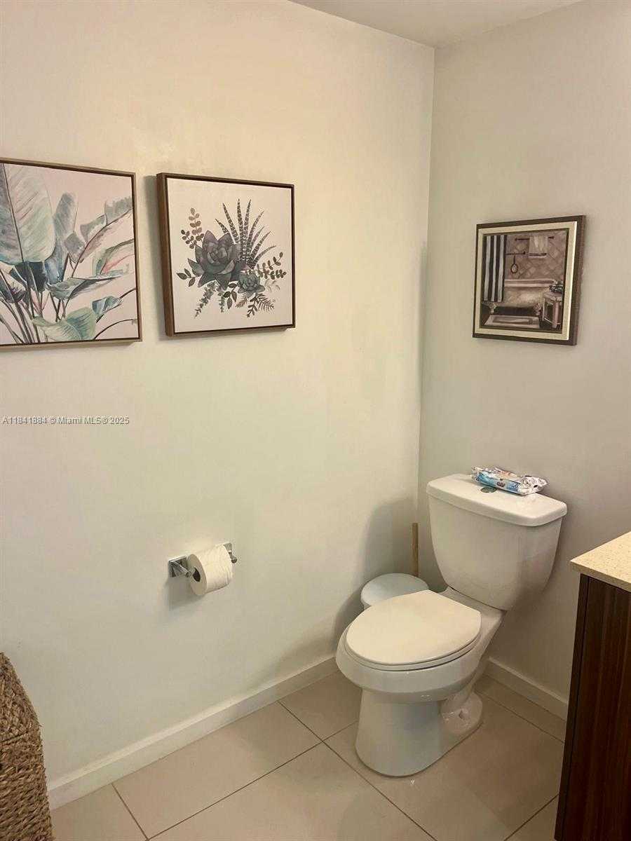 Small Image of 5252 NORTH WEST 85TH AVE #1103, Doral Number 22