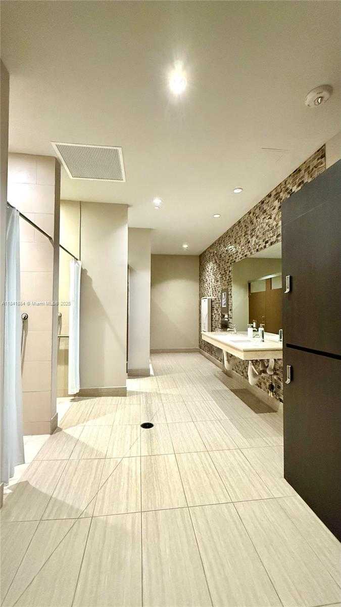 Small Image of 5252 NORTH WEST 85TH AVE #1103, Doral Number 42