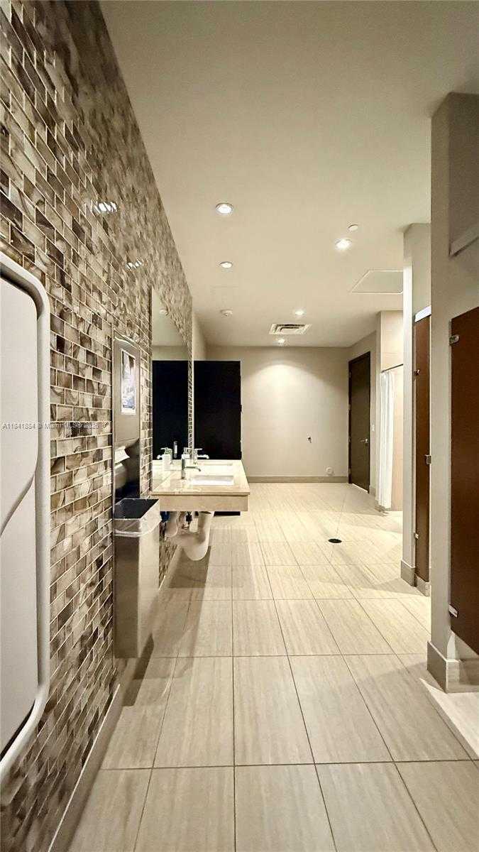 Small Image of 5252 NORTH WEST 85TH AVE #1103, Doral Number 44