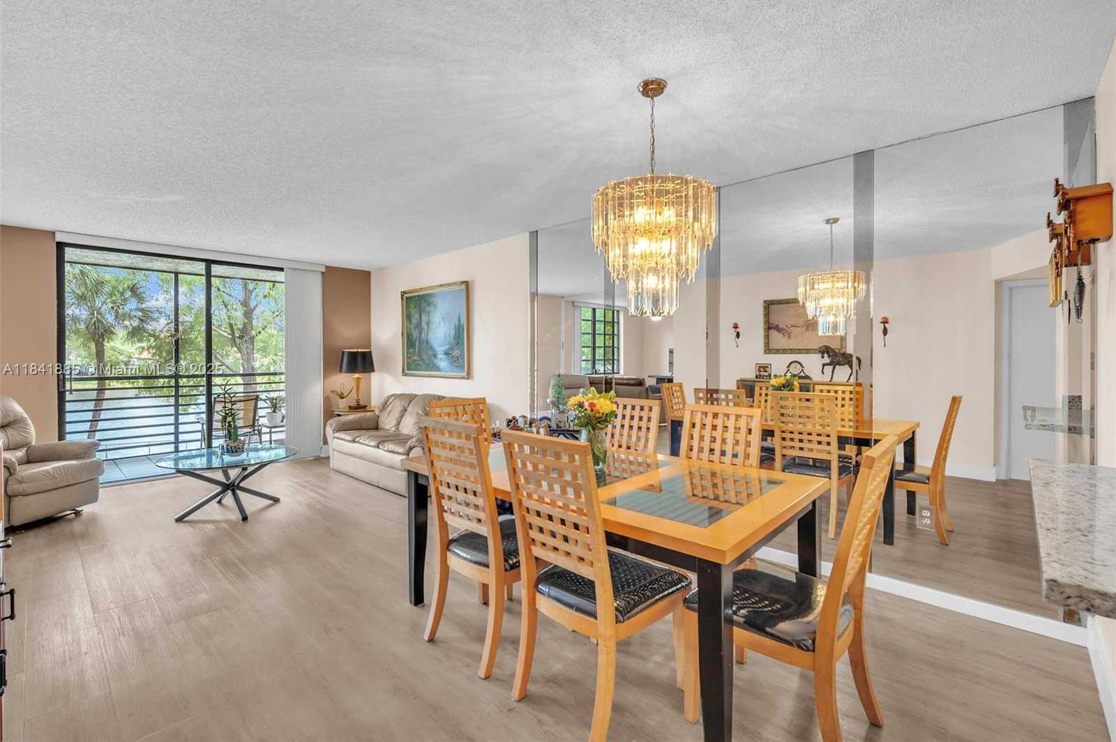 Small Image of 1101 COLONY POINT CIR #207, Pembroke Pines Number 2