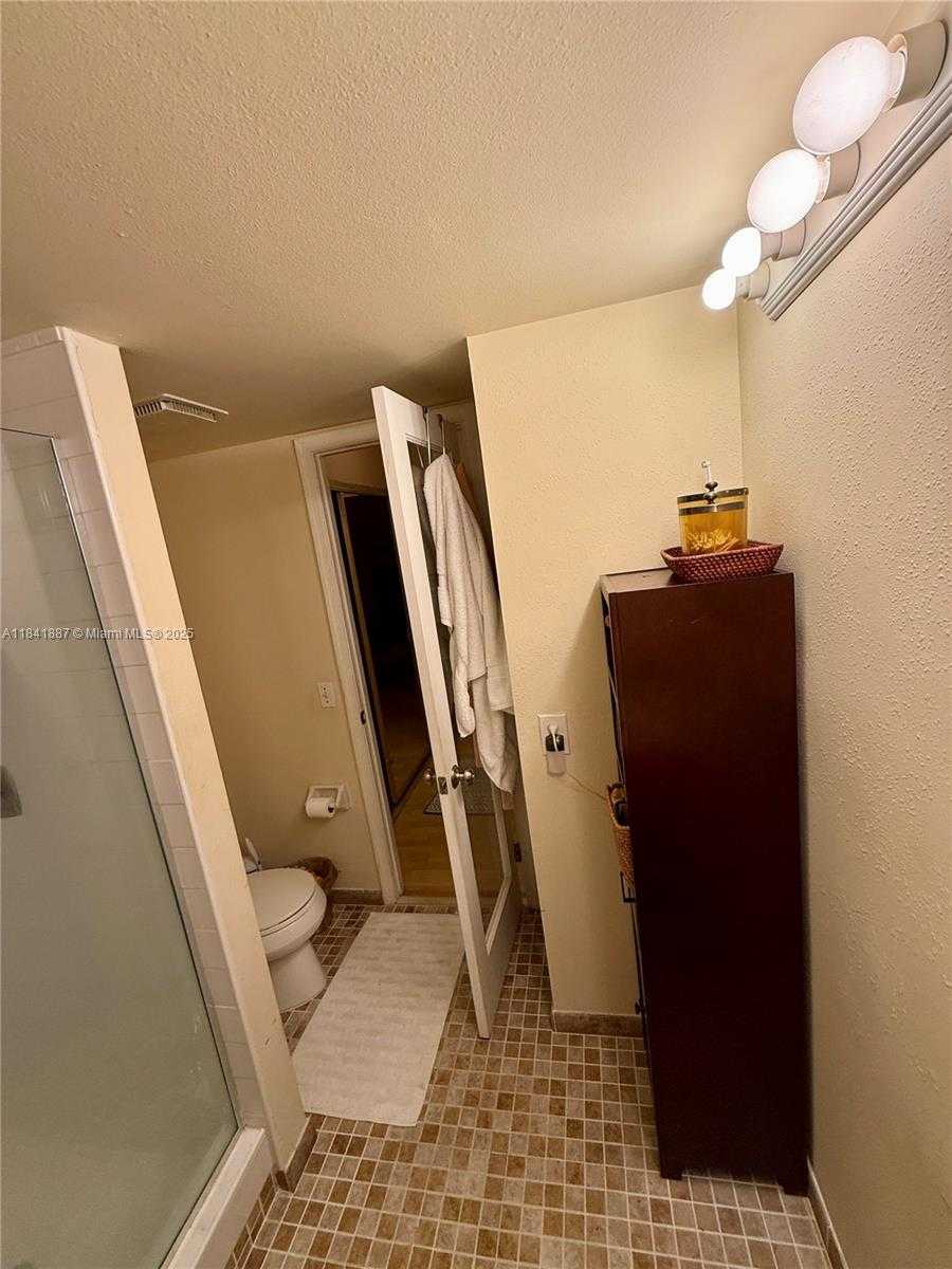 Small Image of 6800 CYPRESS ROAD #103, Plantation Number 12