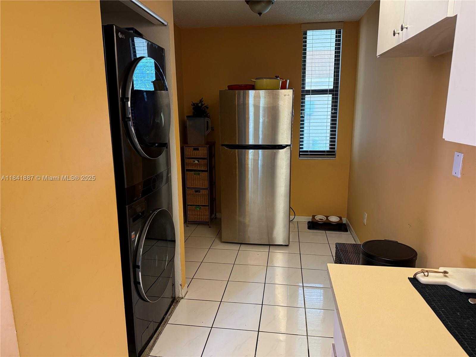 Small Image of 6800 CYPRESS ROAD #103, Plantation Number 6