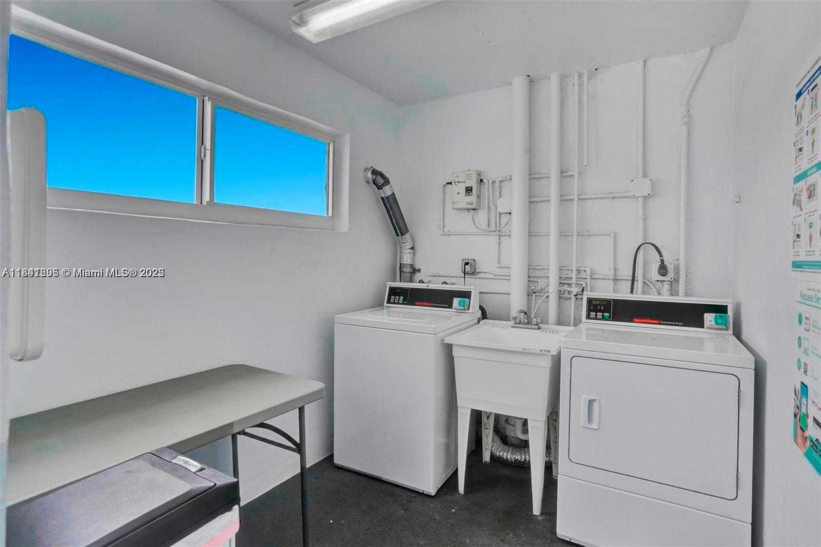 Small Image of 1045 10TH ST #907, Miami Beach Number 16