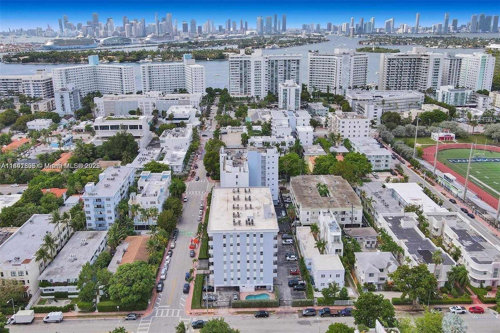 Small Image of 1045 10TH ST #907, Miami Beach Number 20