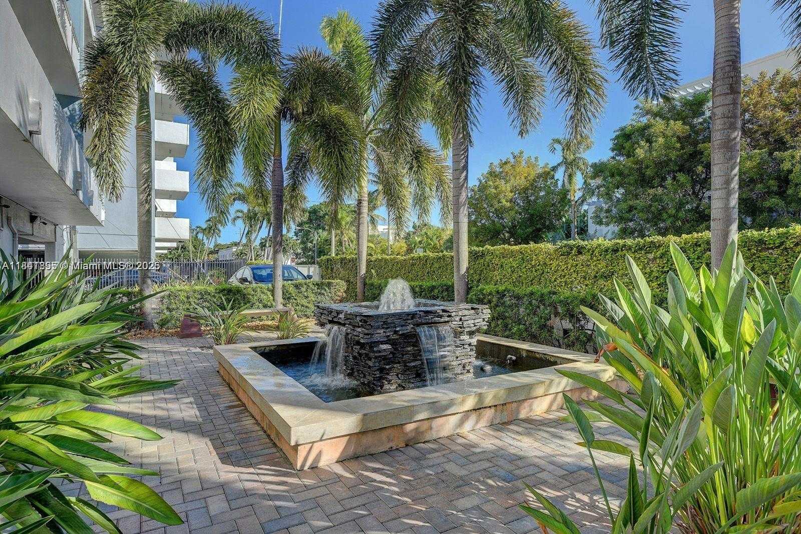 Small Image of 1045 10TH ST #907, Miami Beach Number 4