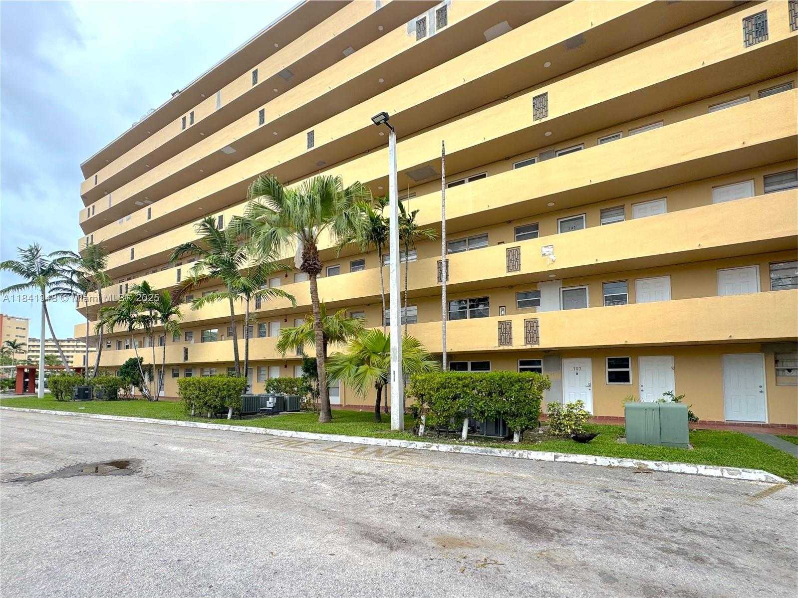 Small Image of 1750 NORTH EAST 191ST ST #224-4, Miami Number 5