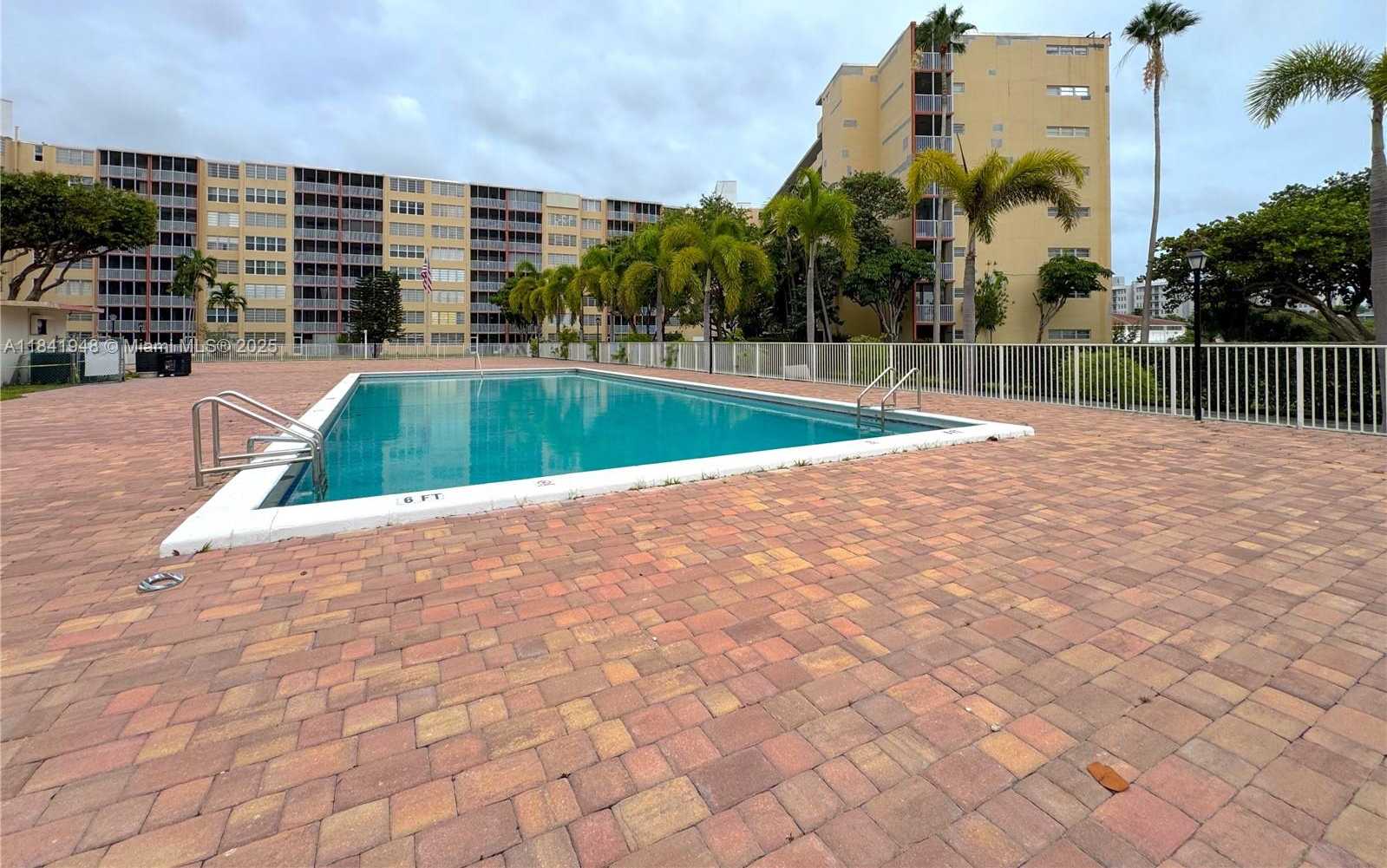 Small Image of 1750 NORTH EAST 191ST ST #224-4, Miami Number 9