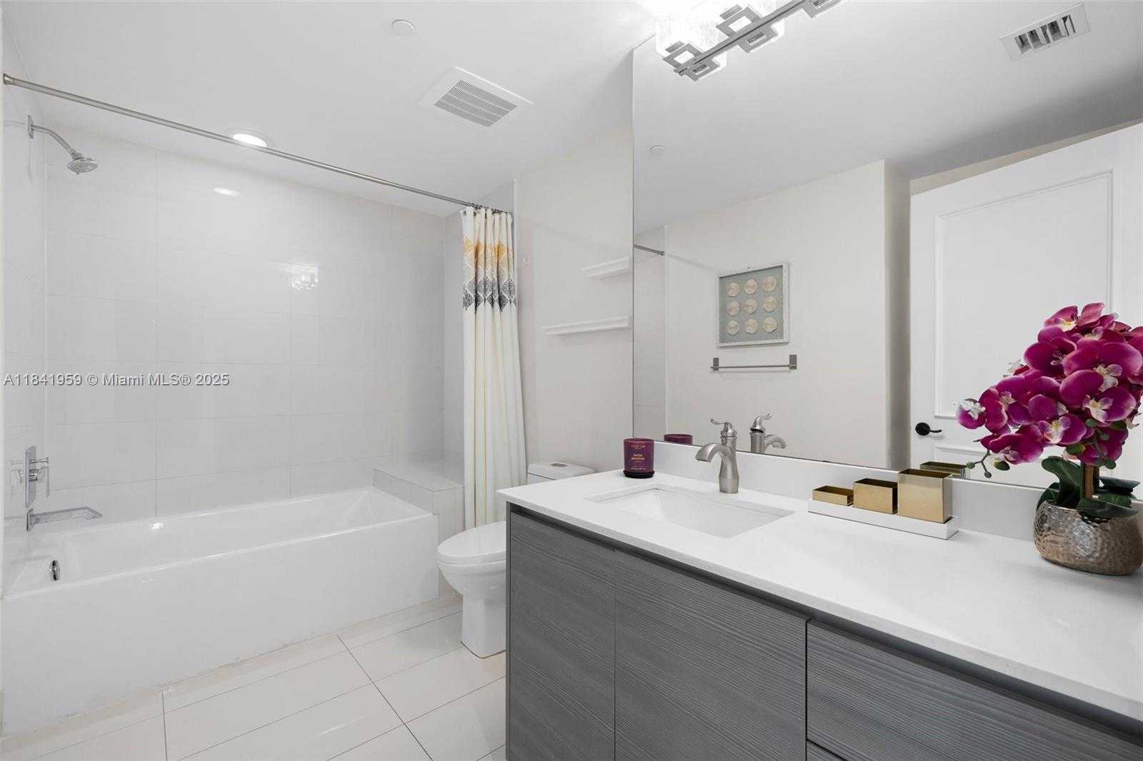 Small Image of 460 NORTH EAST 28TH ST #1605, Miami Number 25
