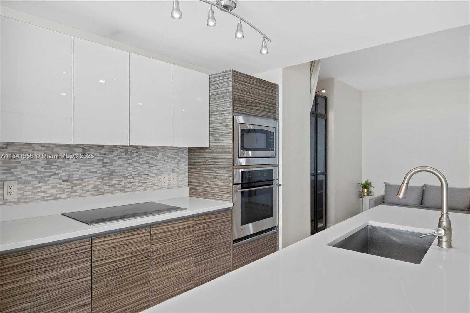 Small Image of 460 NORTH EAST 28TH ST #1605, Miami Number 8