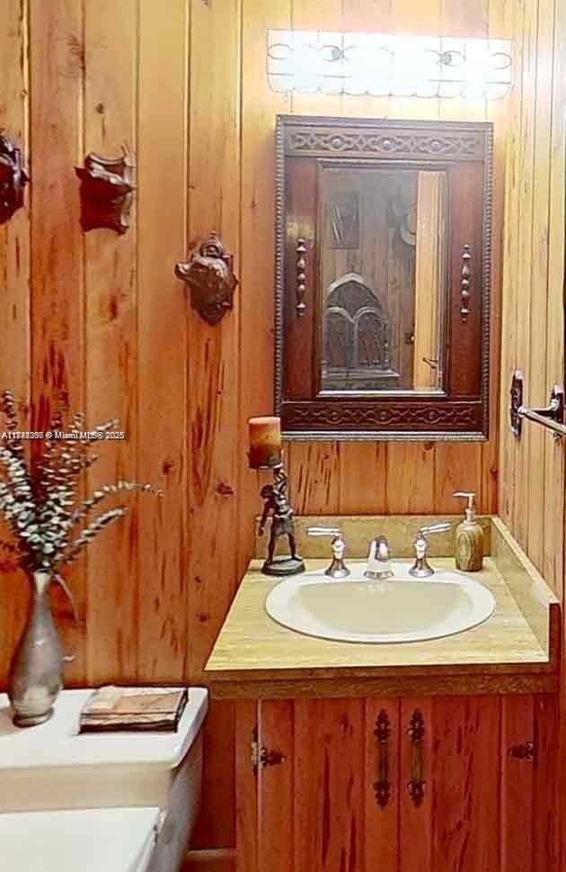 Small Image of 1634 NORTH EAST 105TH ST, Miami Shores Number 19