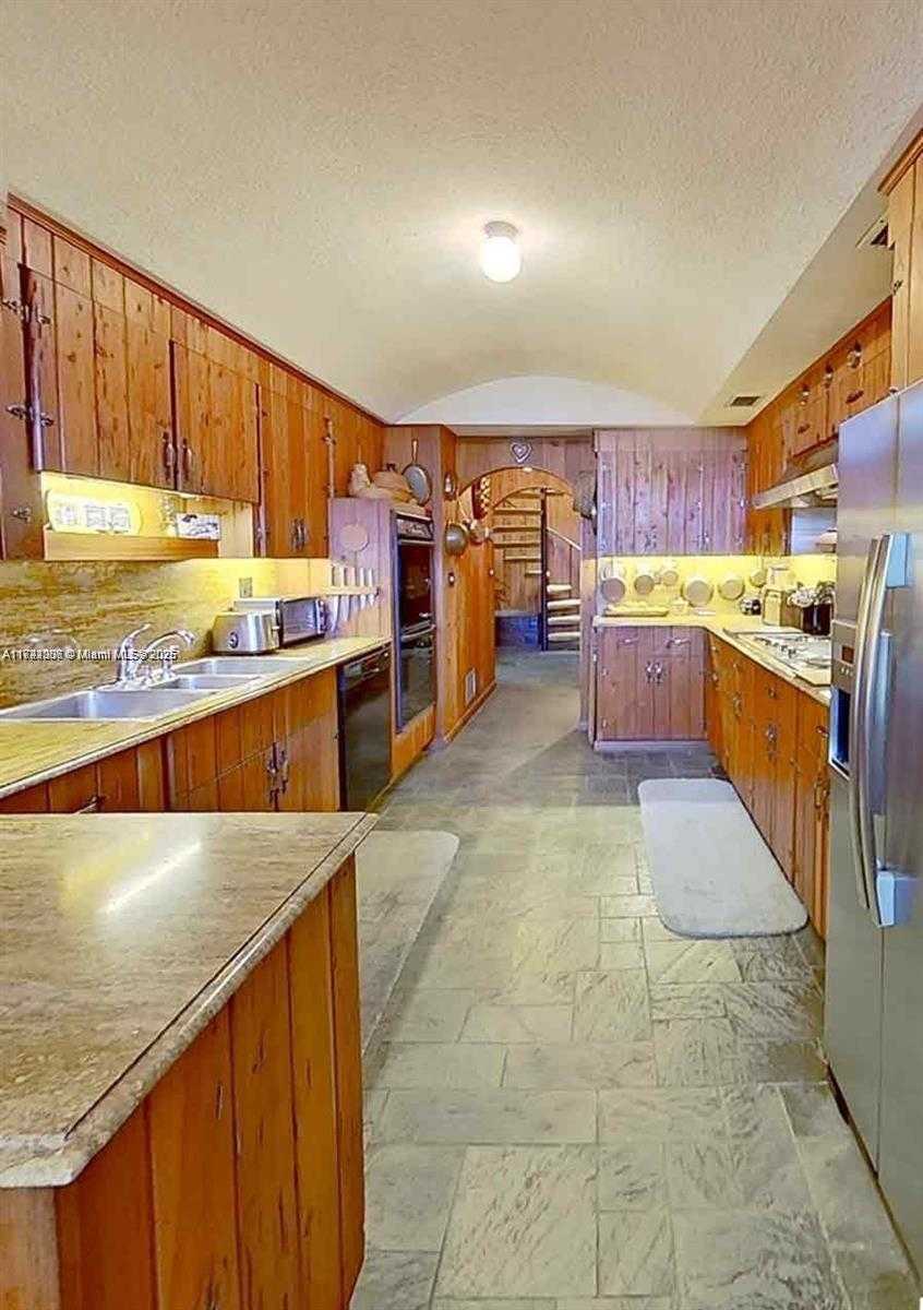 Small Image of 1634 NORTH EAST 105TH ST, Miami Shores Number 20