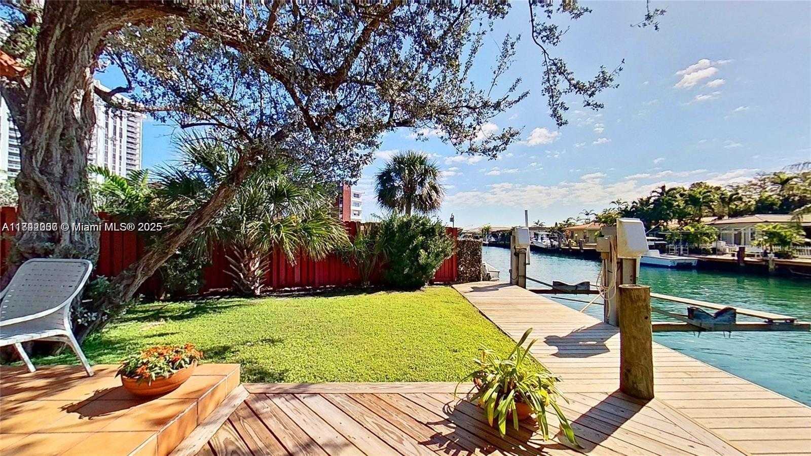 Small Image of 1634 NORTH EAST 105TH ST, Miami Shores Number 5