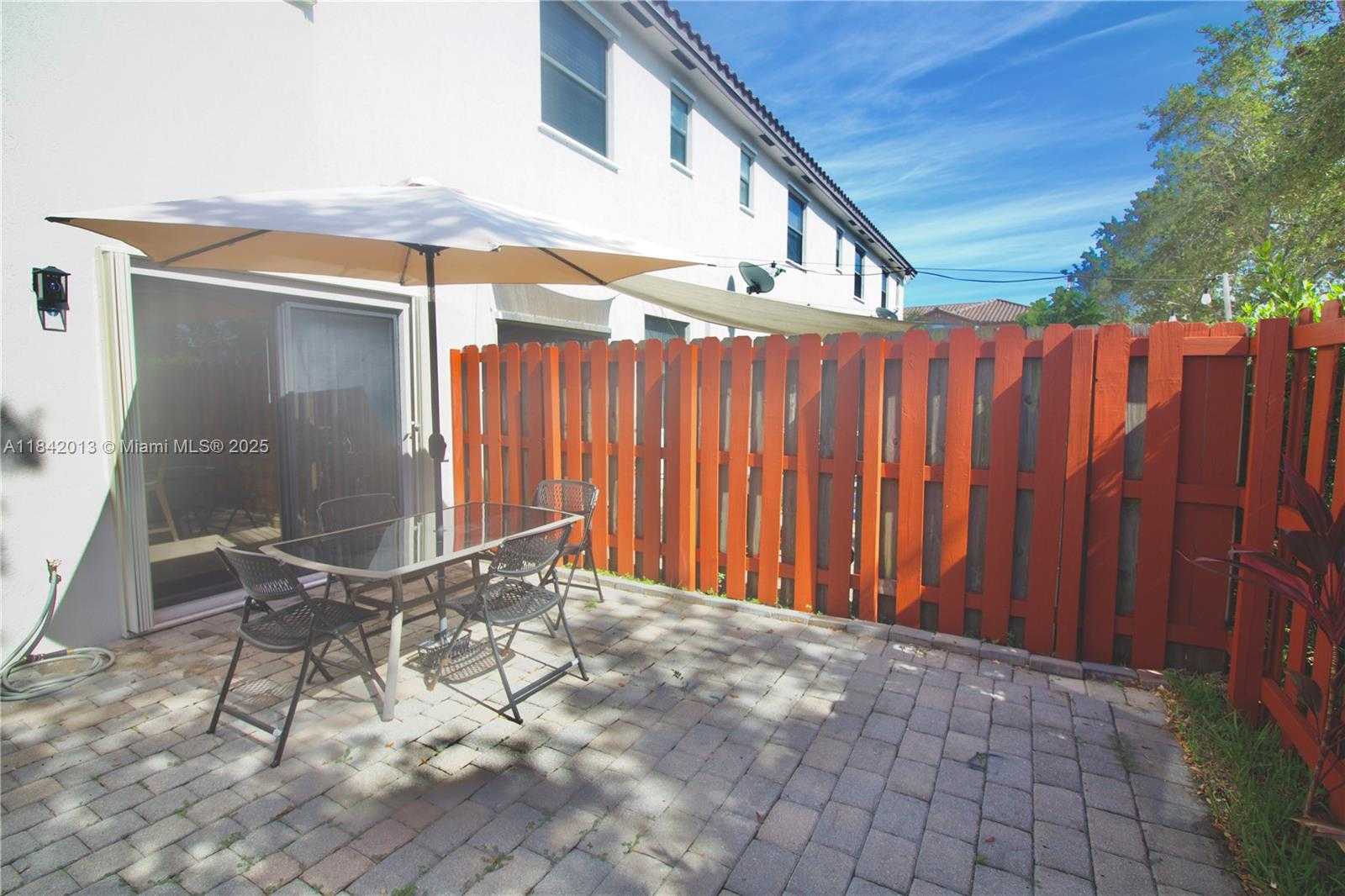 Small Image of 11564 SOUTH WEST 151 AVENUE, Miami Number 19