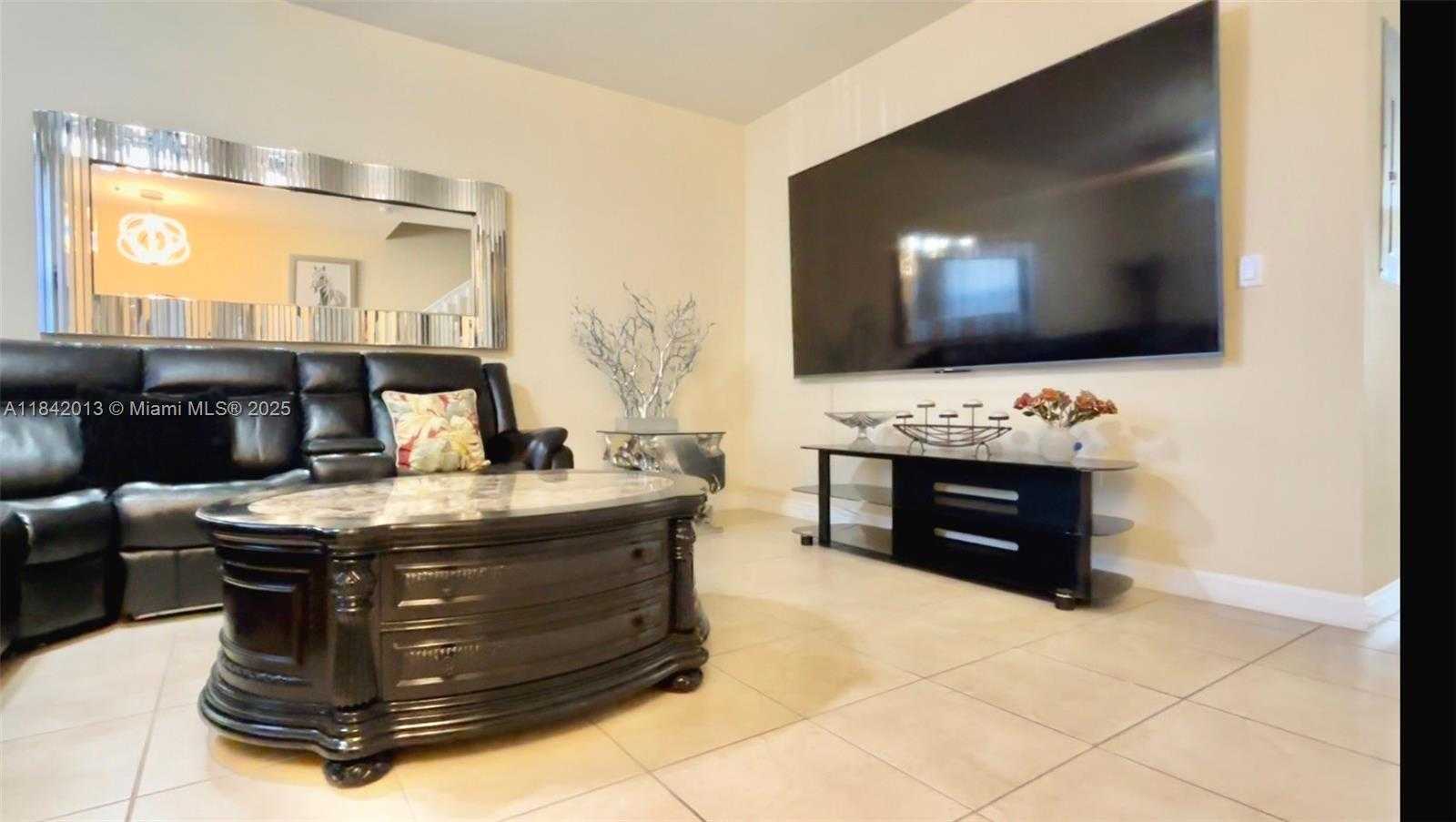 Small Image of 11564 SOUTH WEST 151 AVENUE, Miami Number 2