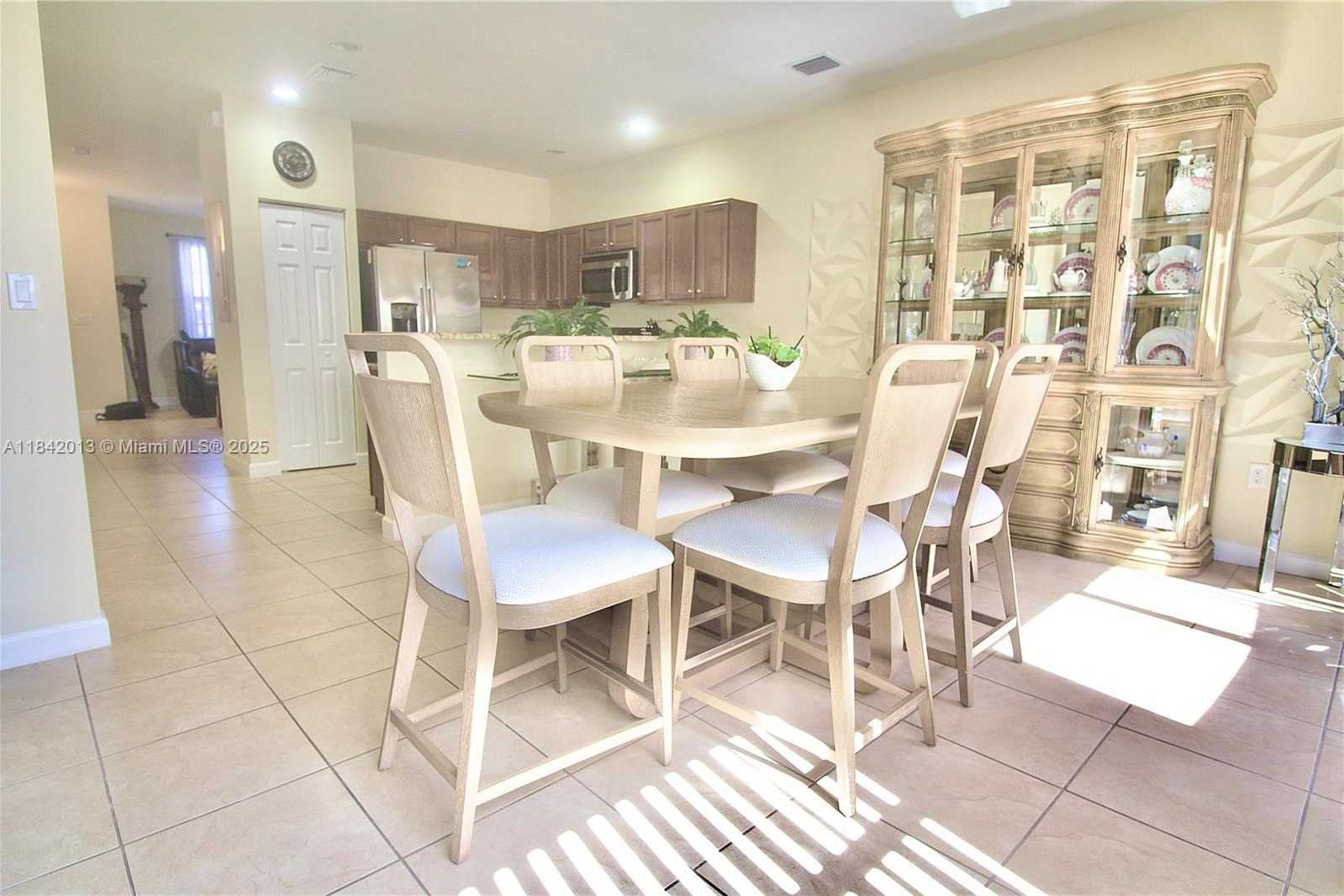 Small Image of 11564 SOUTH WEST 151 AVENUE, Miami Number 3