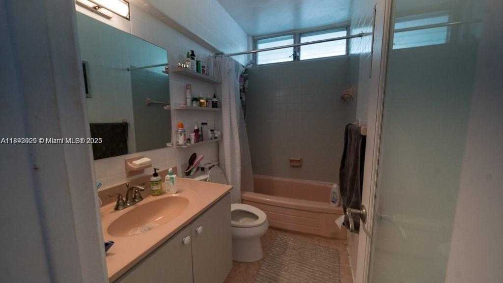 Small Image of 1400 PENNSYLVANIA AVE #50, Miami Beach Number 13