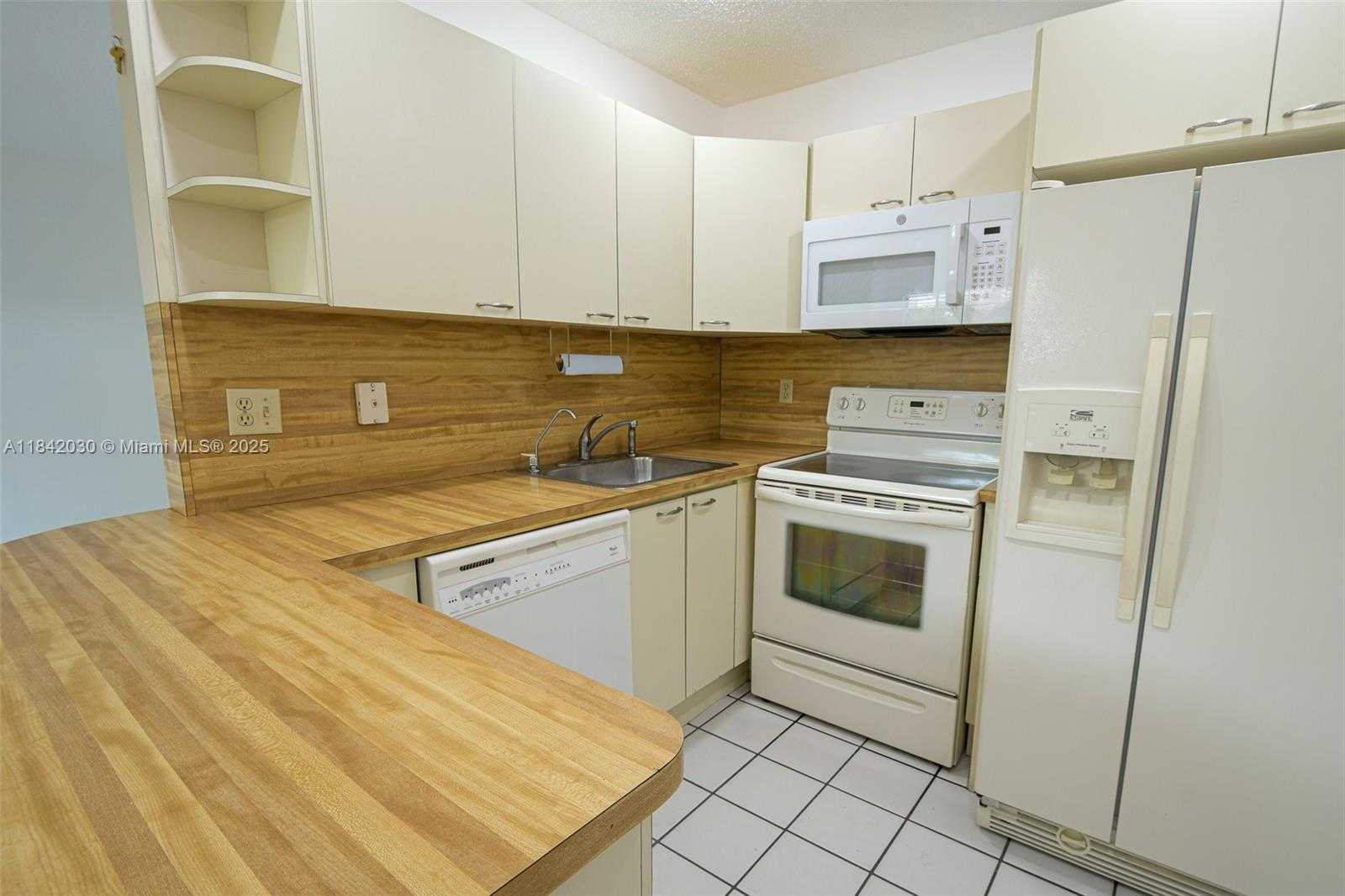 Small Image of 3542 SOUTH WEST 17 STREET #2B, Miami Number 10