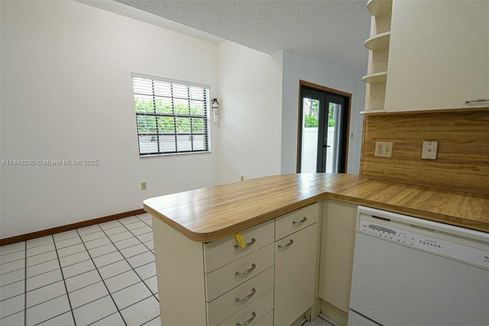 Small Image of 3542 SOUTH WEST 17 STREET #2B, Miami Number 11