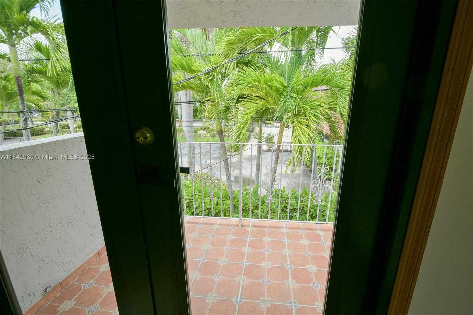 Small Image of 3542 SOUTH WEST 17 STREET #2B, Miami Number 16