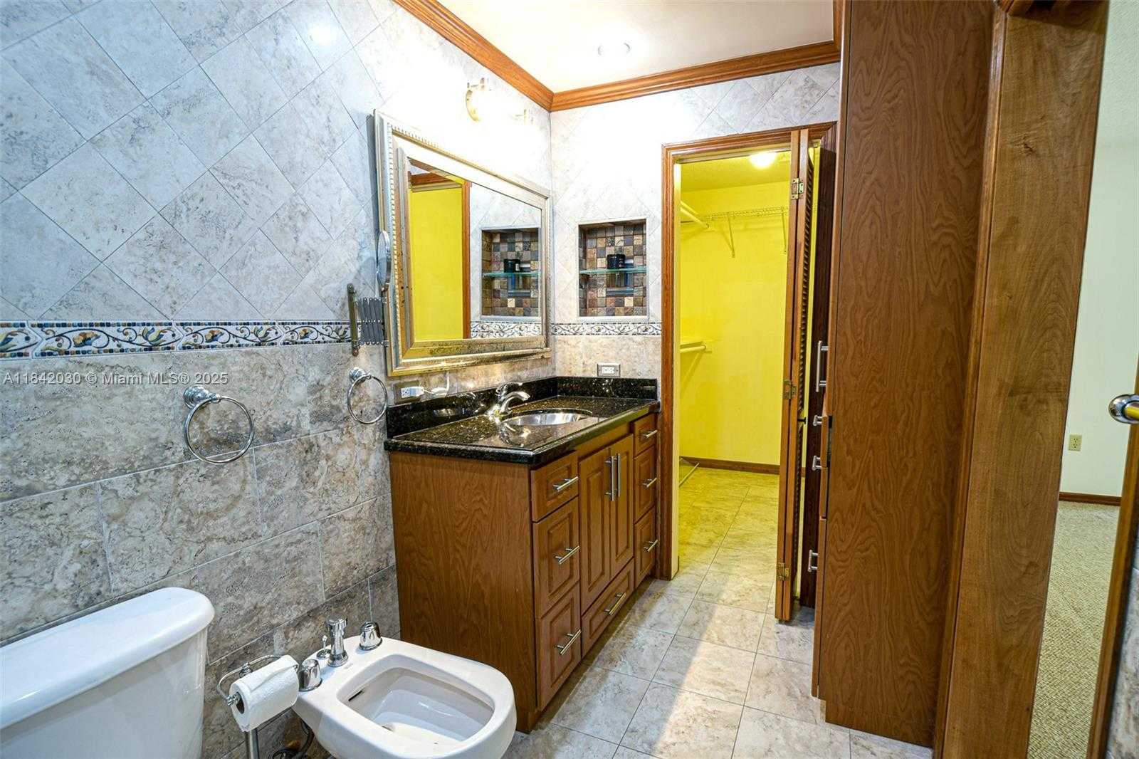 Small Image of 3542 SOUTH WEST 17 STREET #2B, Miami Number 18