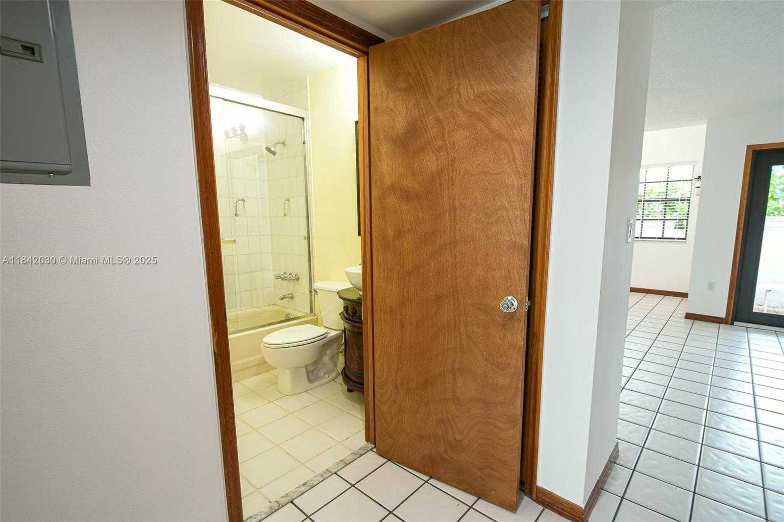 Small Image of 3542 SOUTH WEST 17 STREET #2B, Miami Number 7