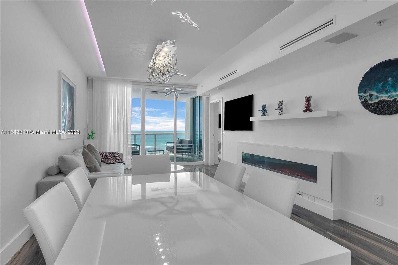 Small Image of 3801 COLLINS AVE #1104, Miami Beach Number 17