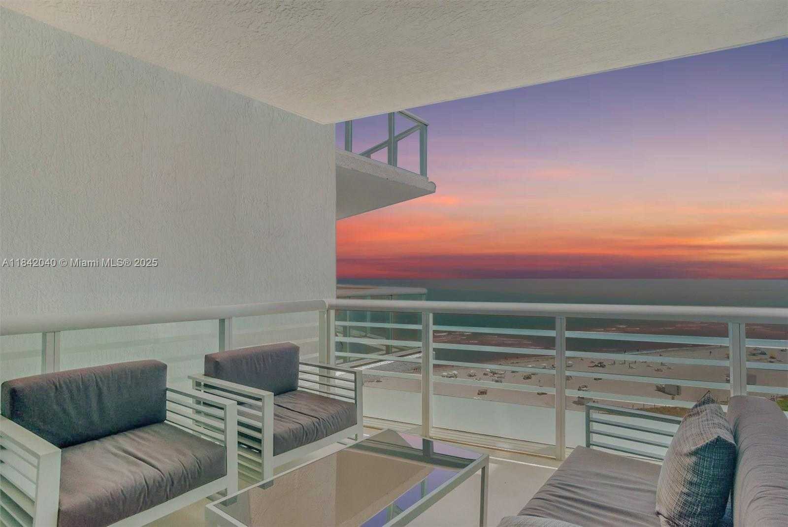 Small Image of 3801 COLLINS AVE #1104, Miami Beach Number 2