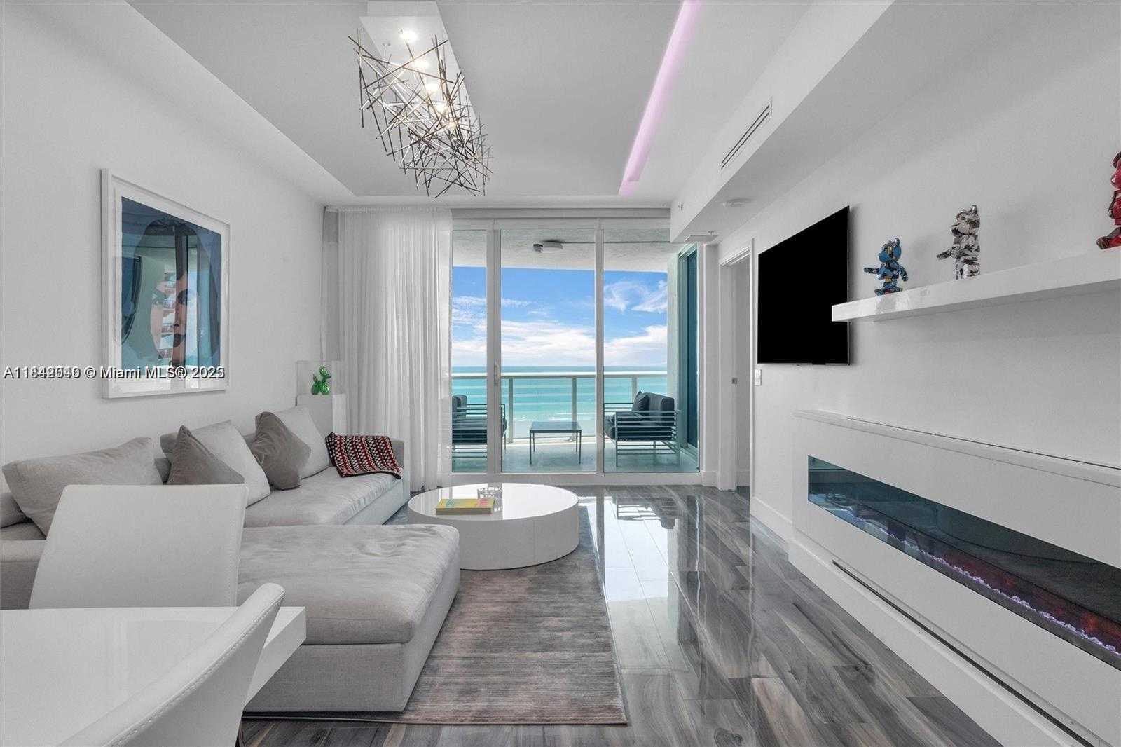 Small Image of 3801 COLLINS AVE #1104, Miami Beach Number 3