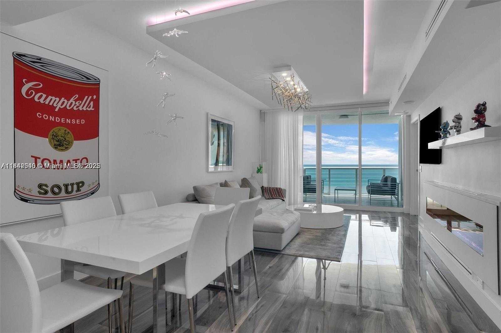 Small Image of 3801 COLLINS AVE #1104, Miami Beach Number 4