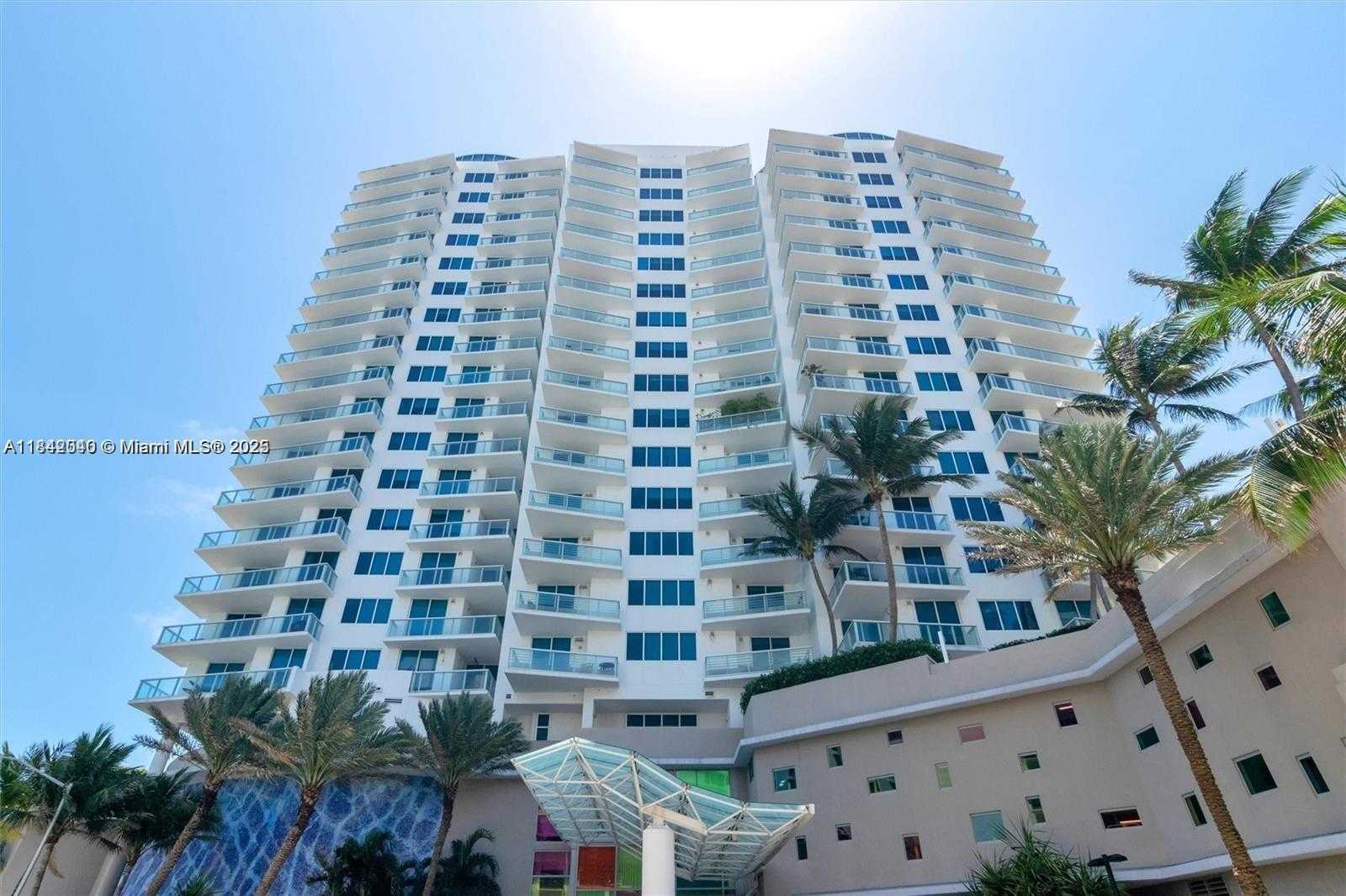 Small Image of 3801 COLLINS AVE #1104, Miami Beach Number 40