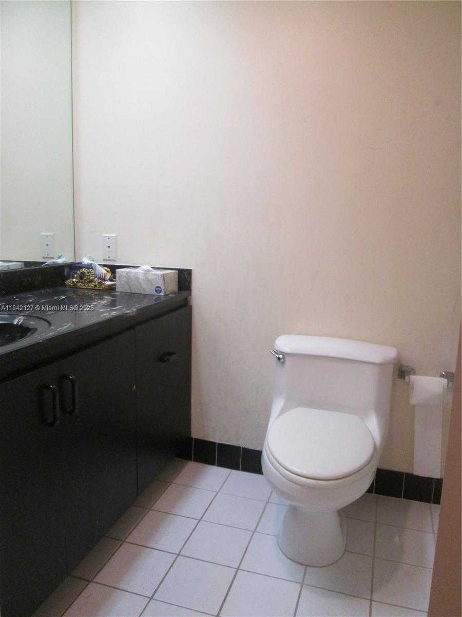 Small Image of 251 174TH ST #710, Sunny Isles Beach Number 11