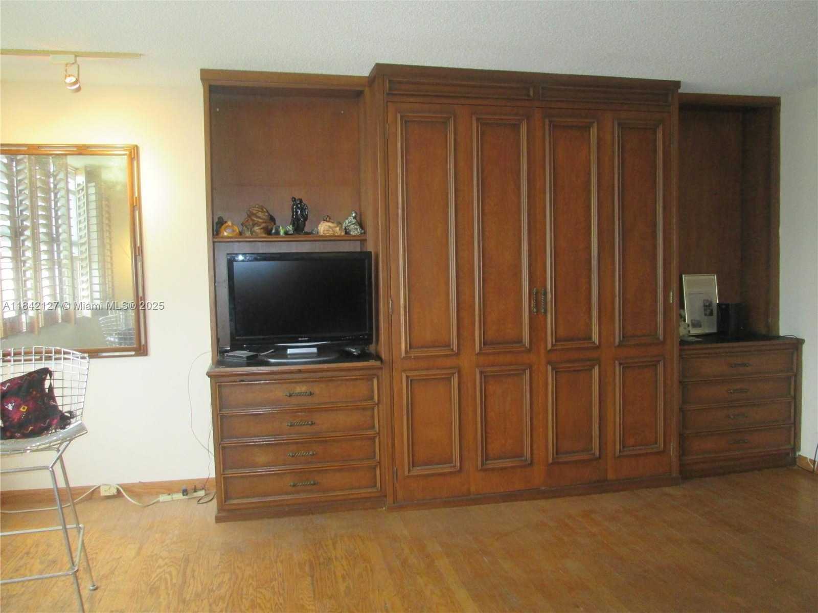 Small Image of 251 174TH ST #710, Sunny Isles Beach Number 8
